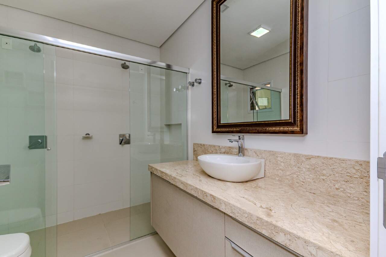 Apartamento à venda no Pioneiros: 