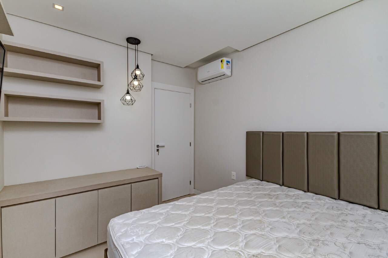 Apartamento à venda no Pioneiros: 