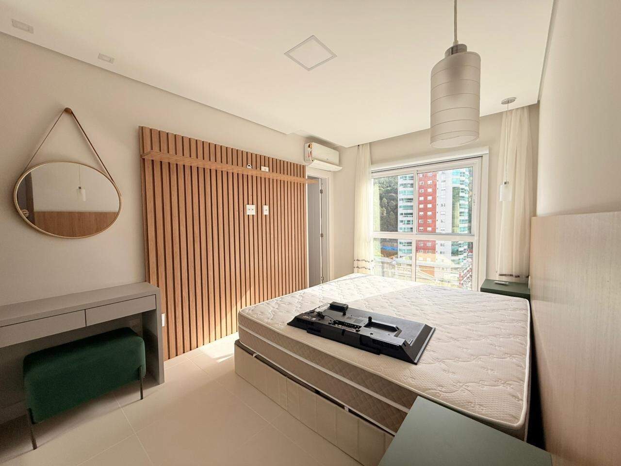 Apartamento à venda no Pioneiros: 