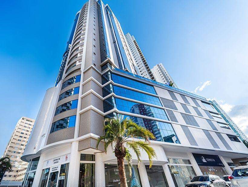 Apartamento à venda no Pioneiros: 