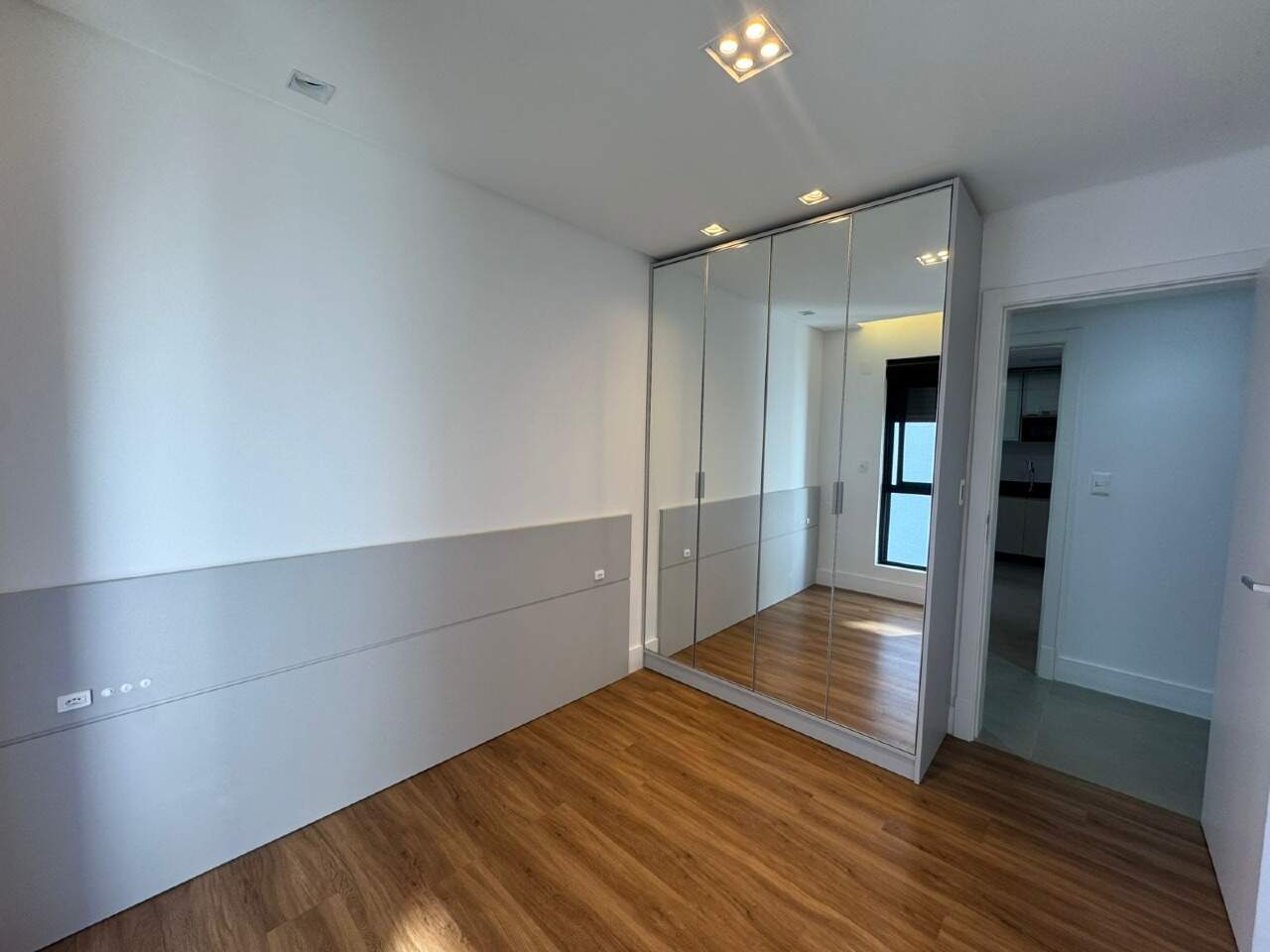 Apartamento para aluguel no Praia Brava de Itajaí: 