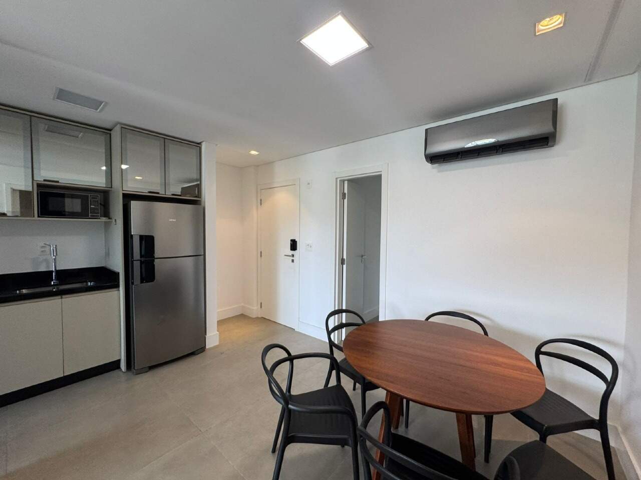 Apartamento para aluguel no Praia Brava de Itajaí: 