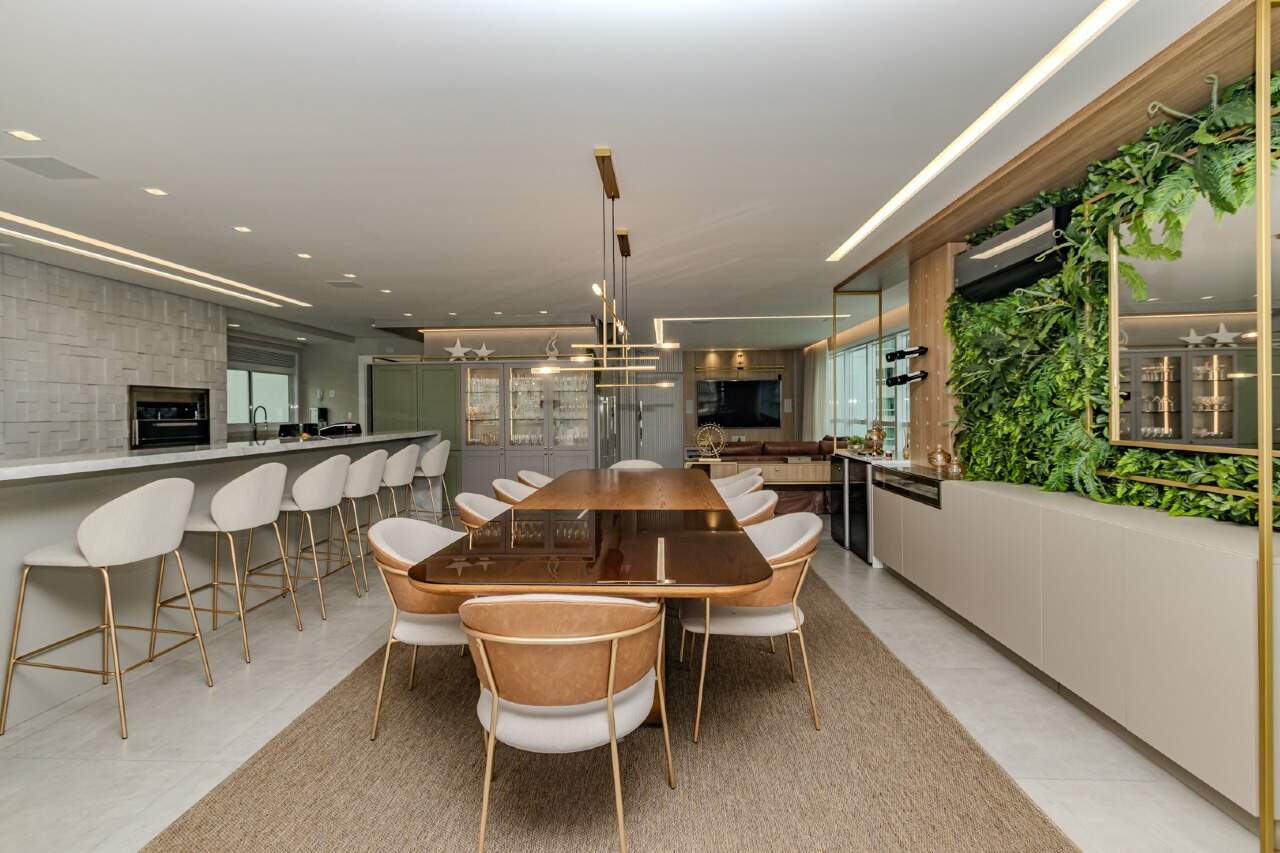 Apartamento à venda no Pioneiros: 