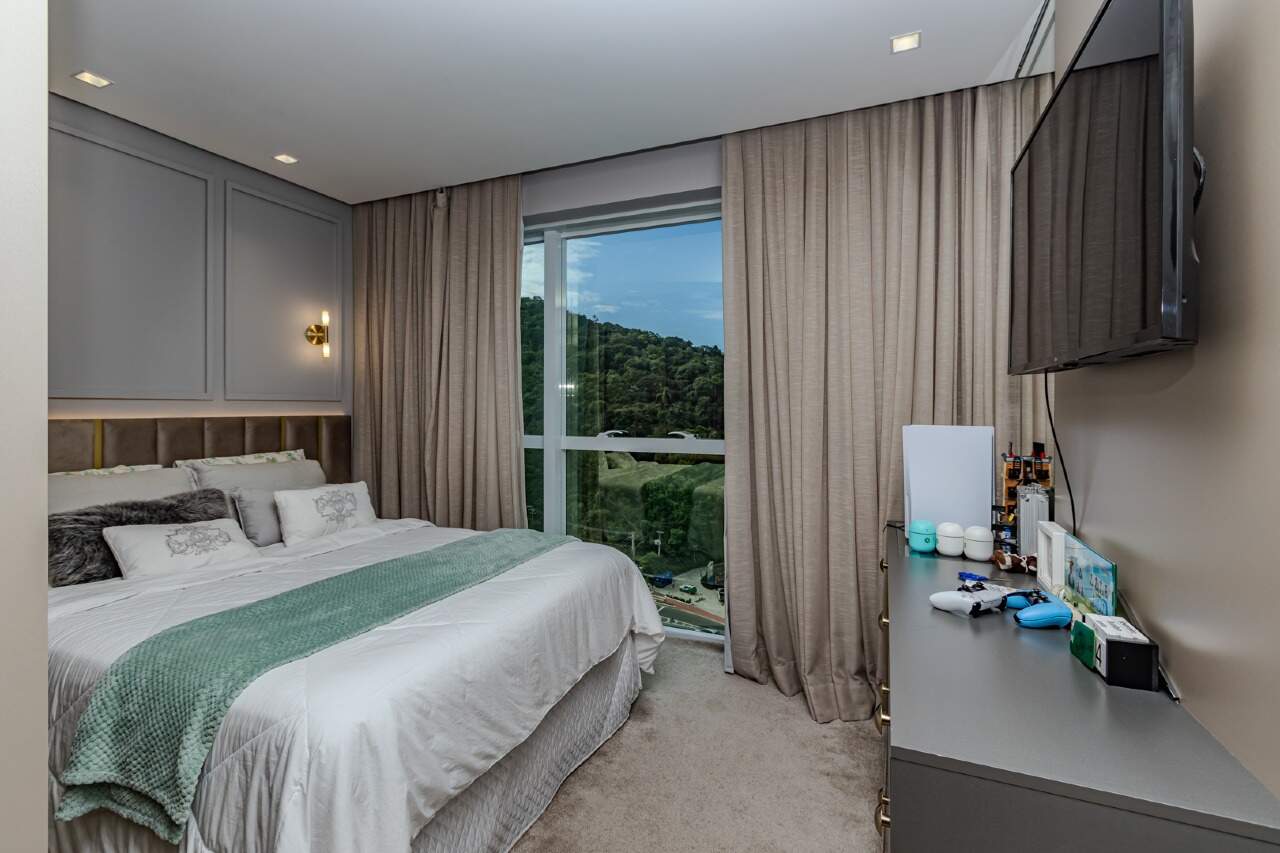 Apartamento à venda no Pioneiros: 