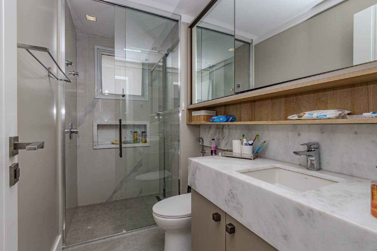 Apartamento à venda no Pioneiros: 