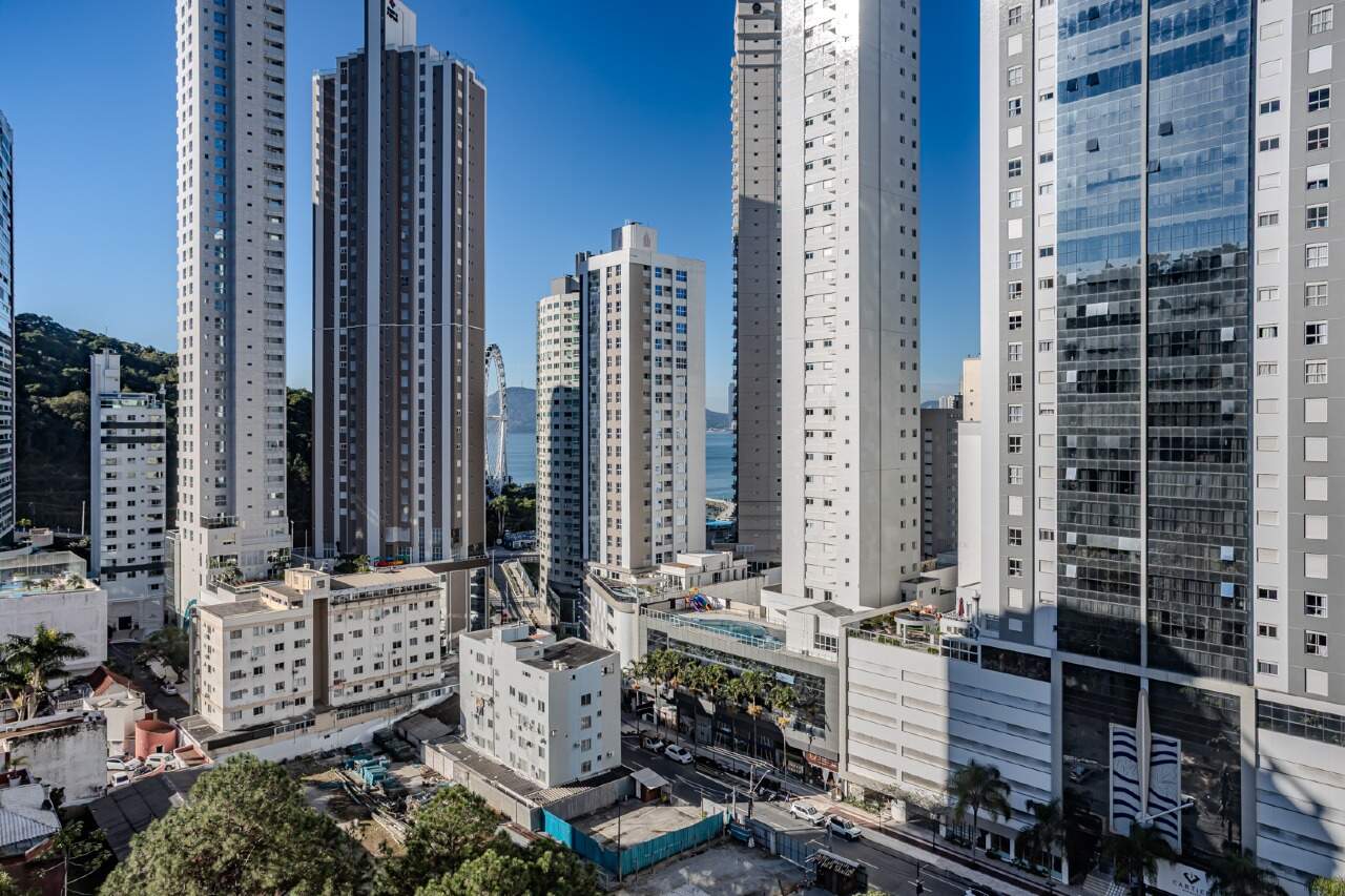 Apartamento à venda no Pioneiros:
