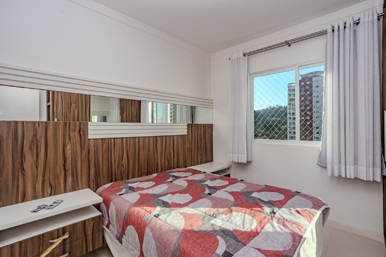 Apartamento à venda no Pioneiros: