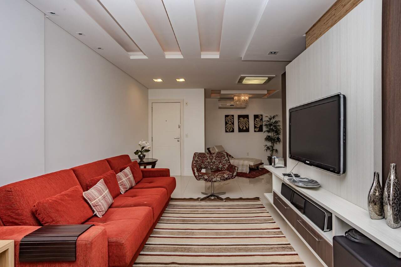 Apartamento à venda no Pioneiros: 