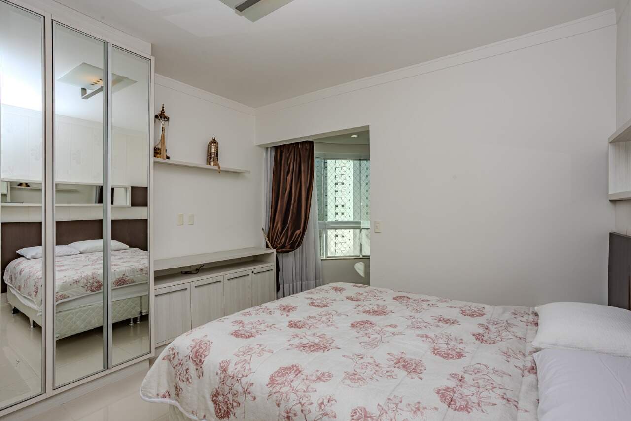 Apartamento à venda no Pioneiros: