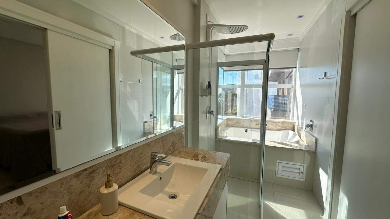 Apartamento para aluguel no Praia Brava de Itajaí: 