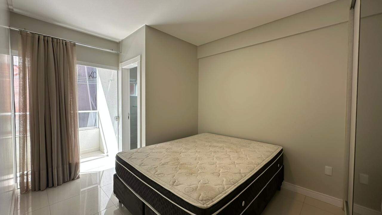 Apartamento para aluguel no Praia Brava de Itajaí: 