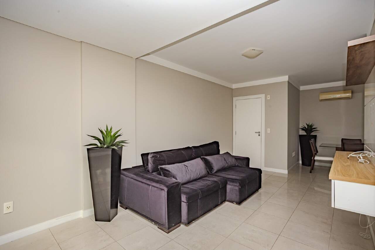 Apartamento à venda no Pioneiros:
