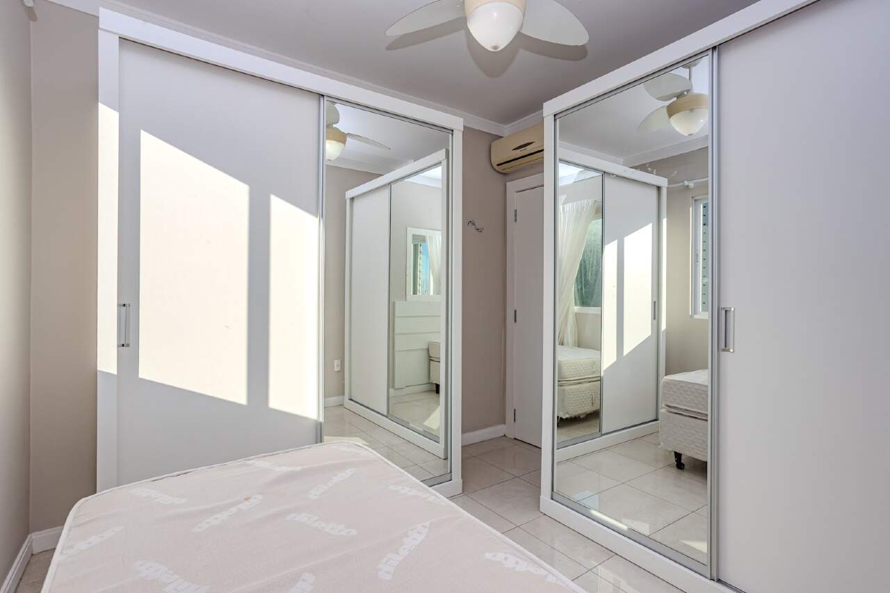 Apartamento à venda no Pioneiros: