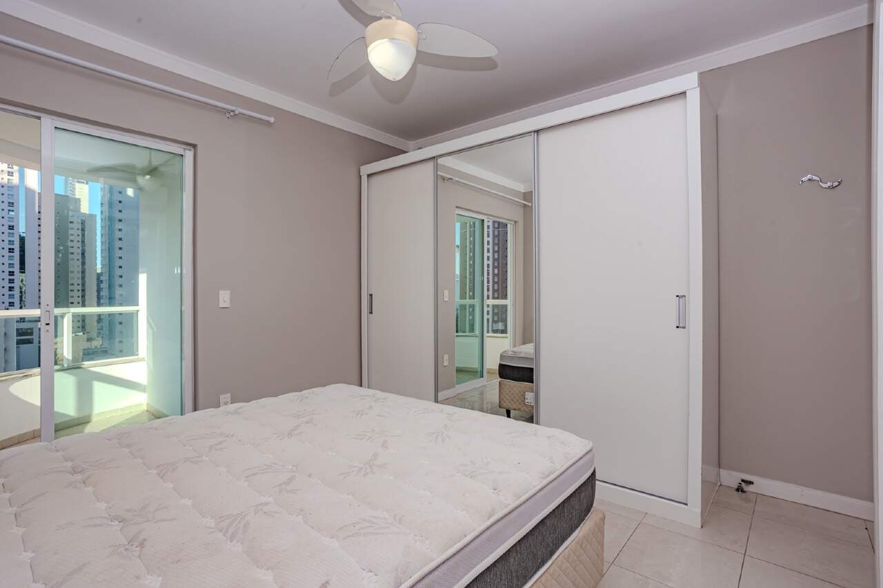 Apartamento à venda no Pioneiros: