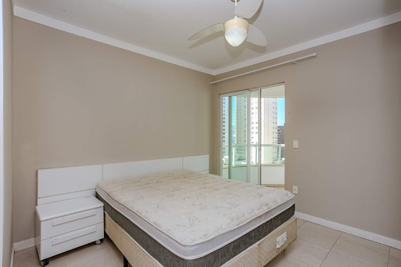 Apartamento à venda no Pioneiros: