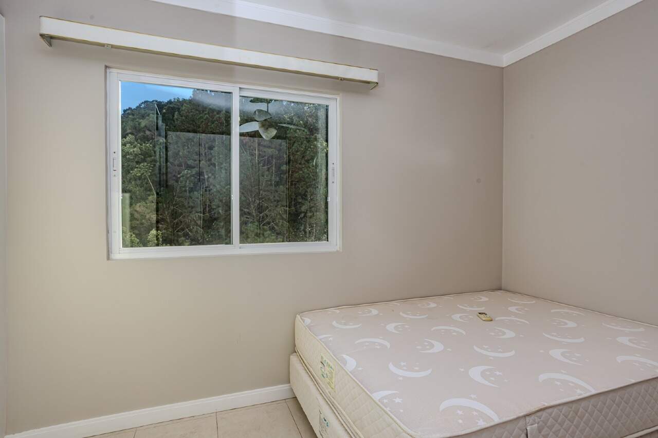 Apartamento à venda no Pioneiros: