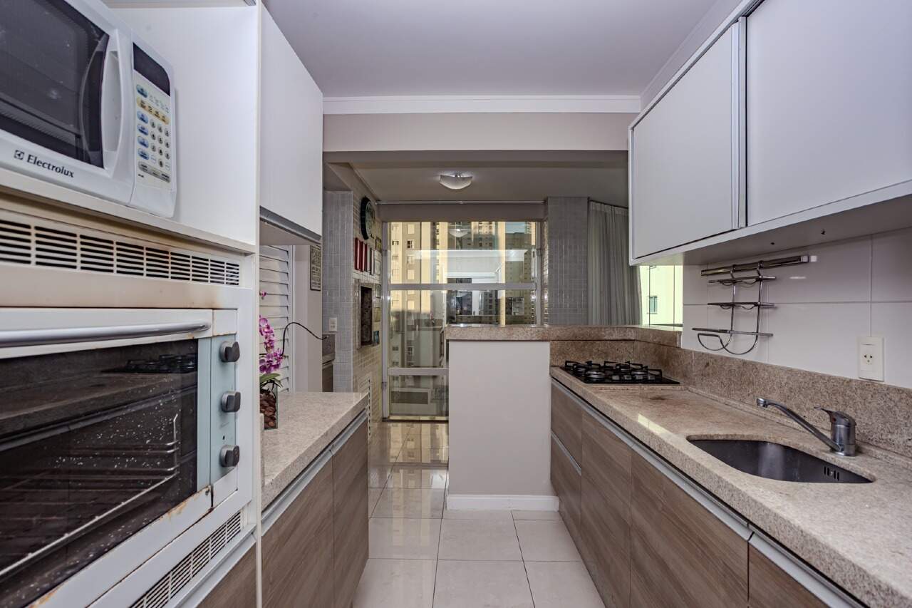 Apartamento à venda no Pioneiros: