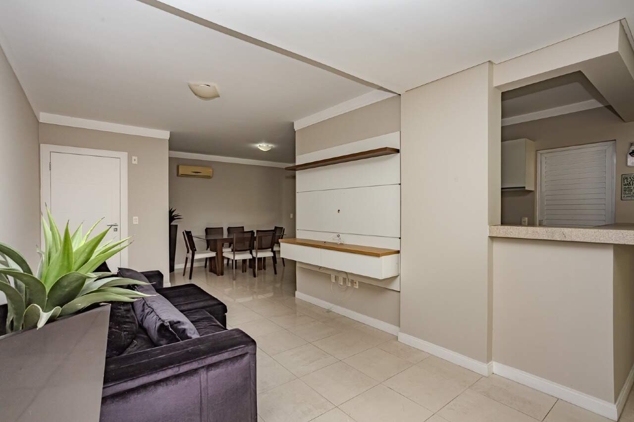 Apartamento à venda no Pioneiros: