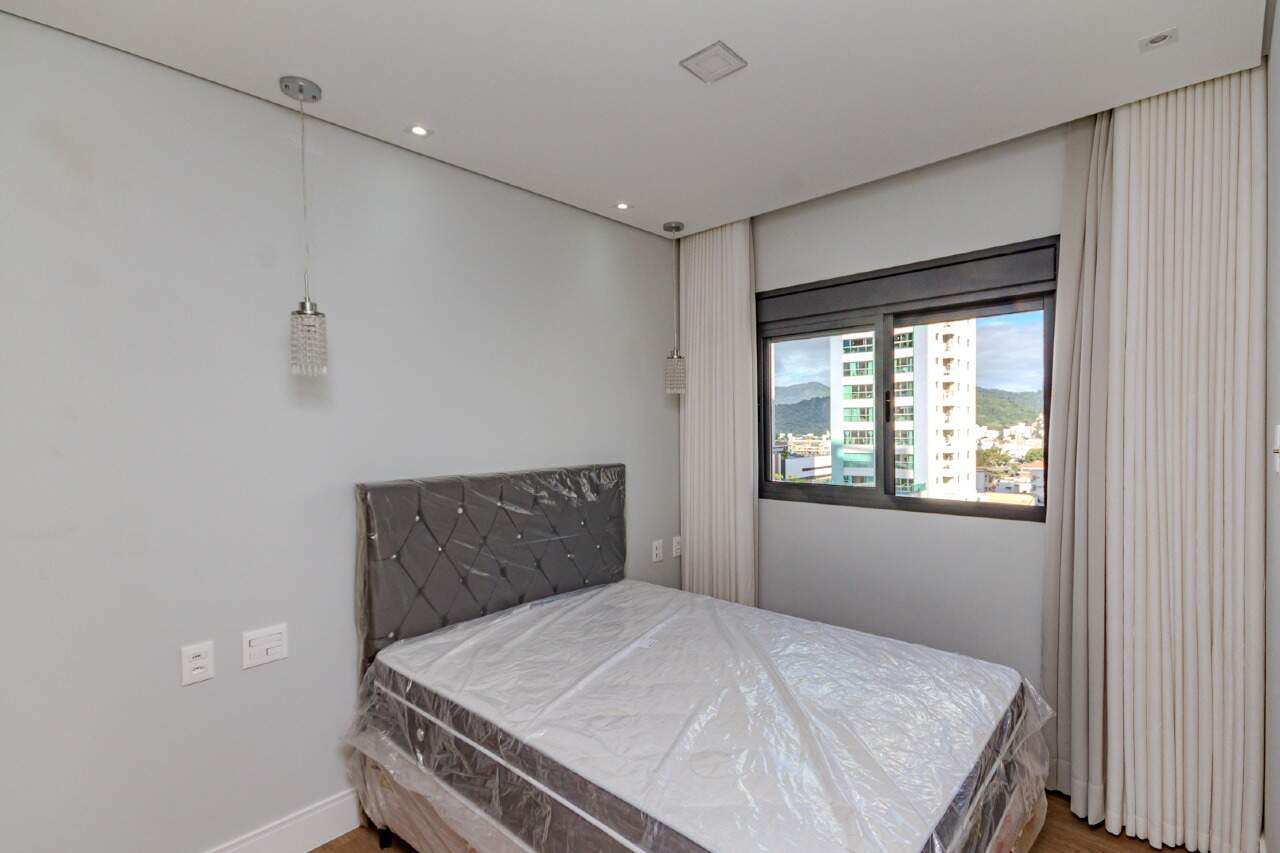 Apartamento para aluguel no Centro: 