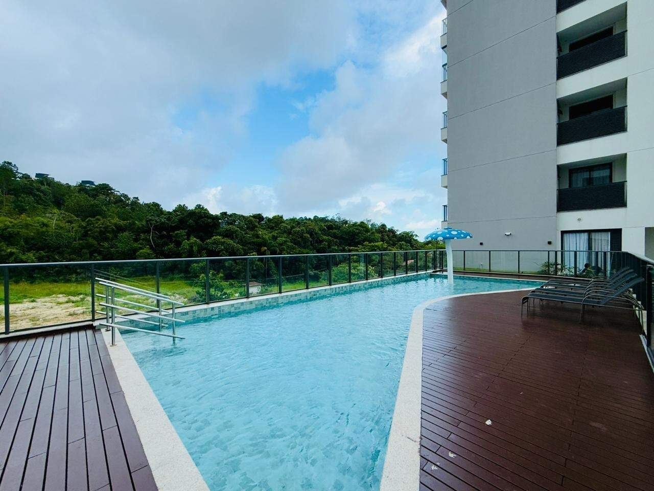 Apartamento para aluguel no Praia Brava: 