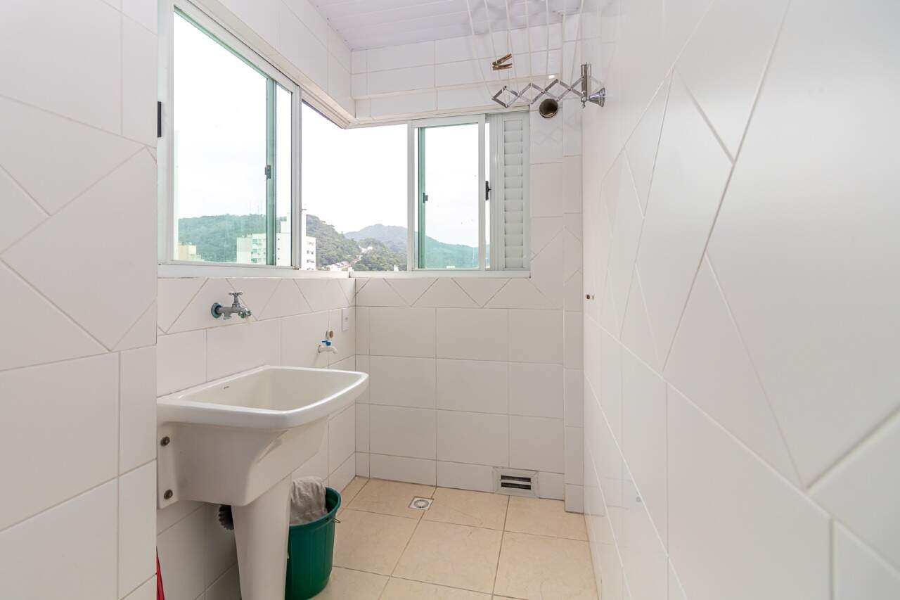 Apartamento para aluguel no Centro: 