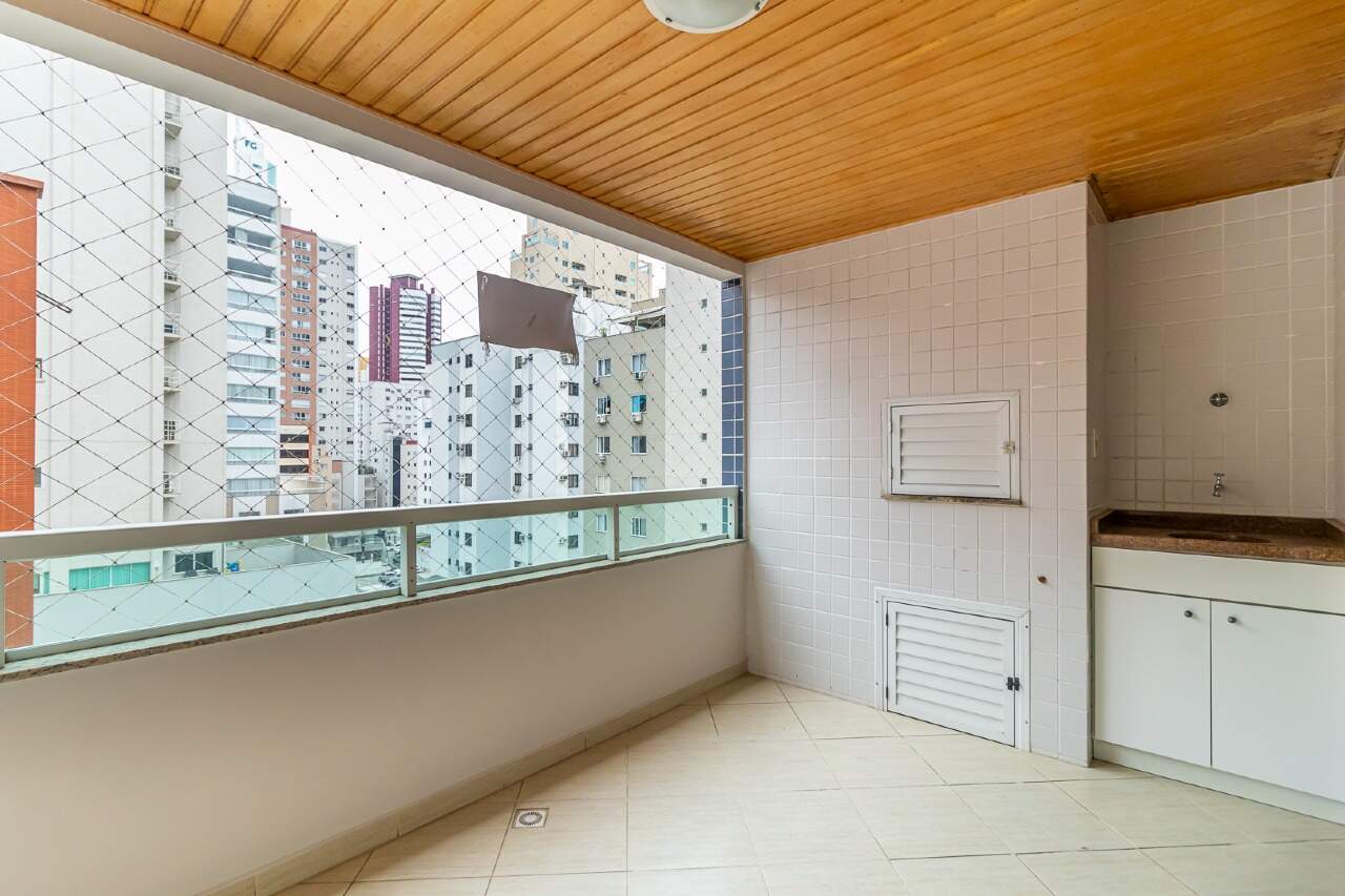 Apartamento para aluguel no Centro: 