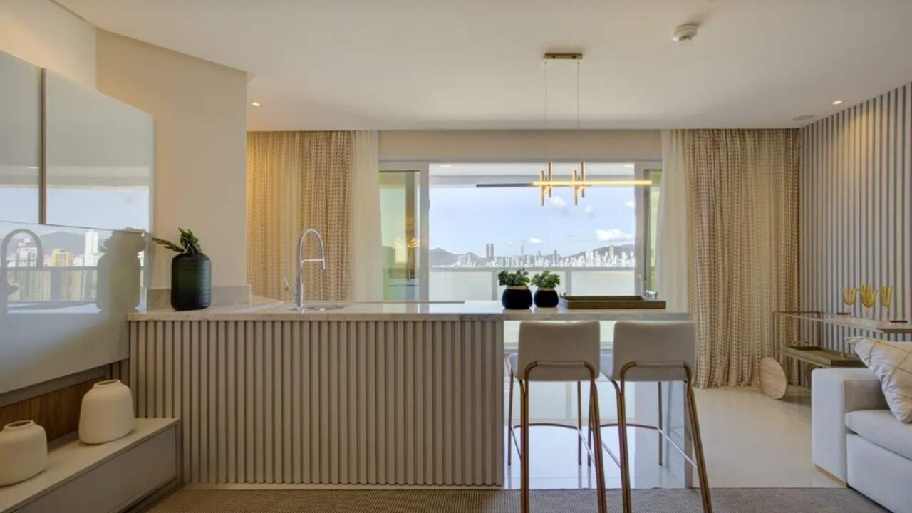 Apartamento à venda no Pioneiros: