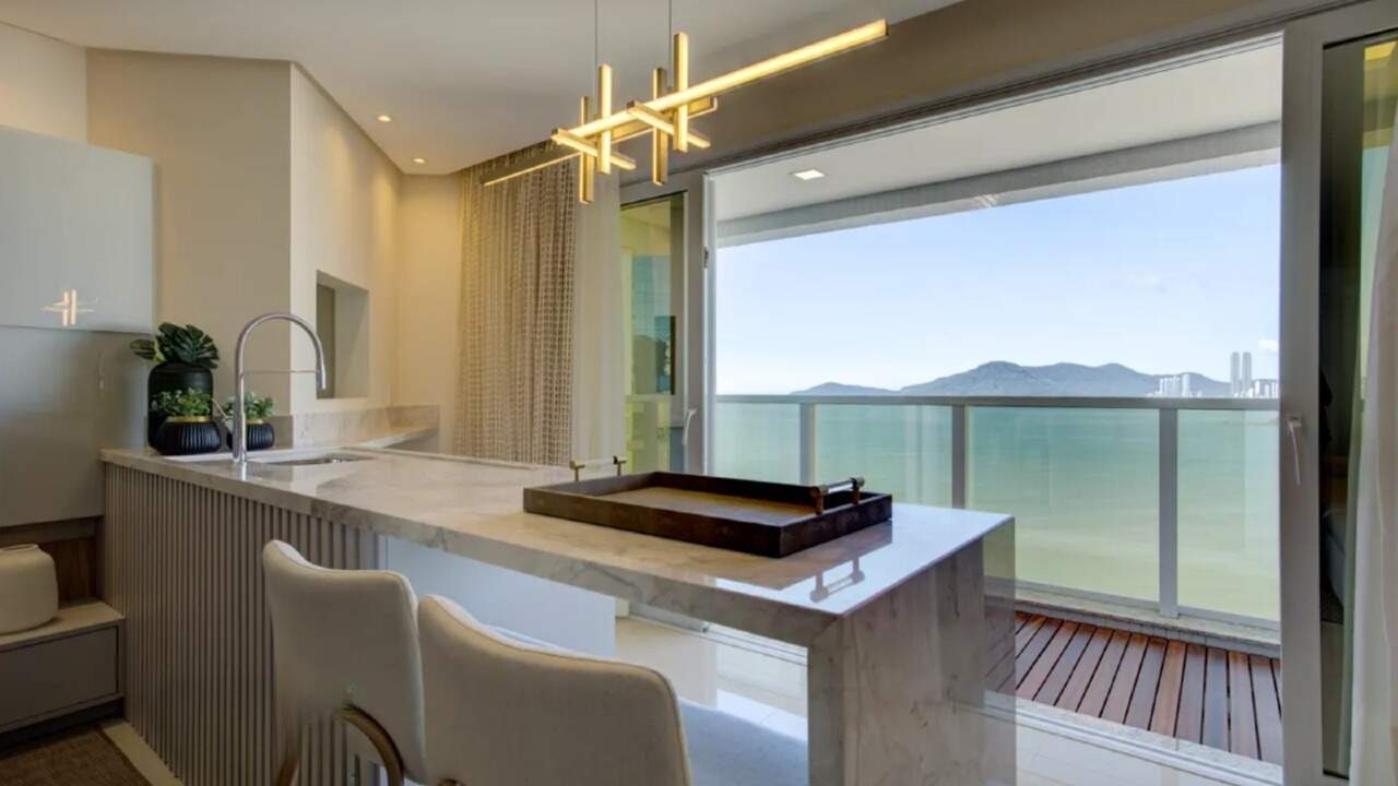 Apartamento à venda no Pioneiros: 