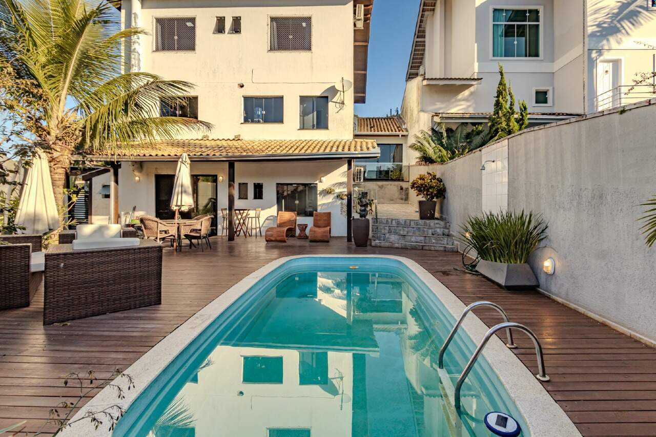 Casa de Condomínio para aluguel no Ariribá: 