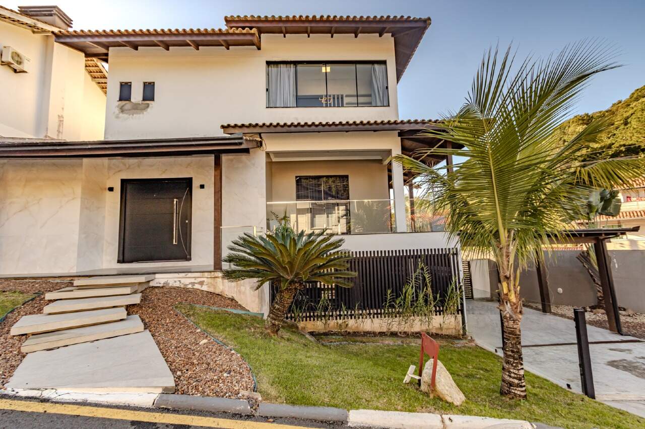 Casa de Condomínio para aluguel no Ariribá: