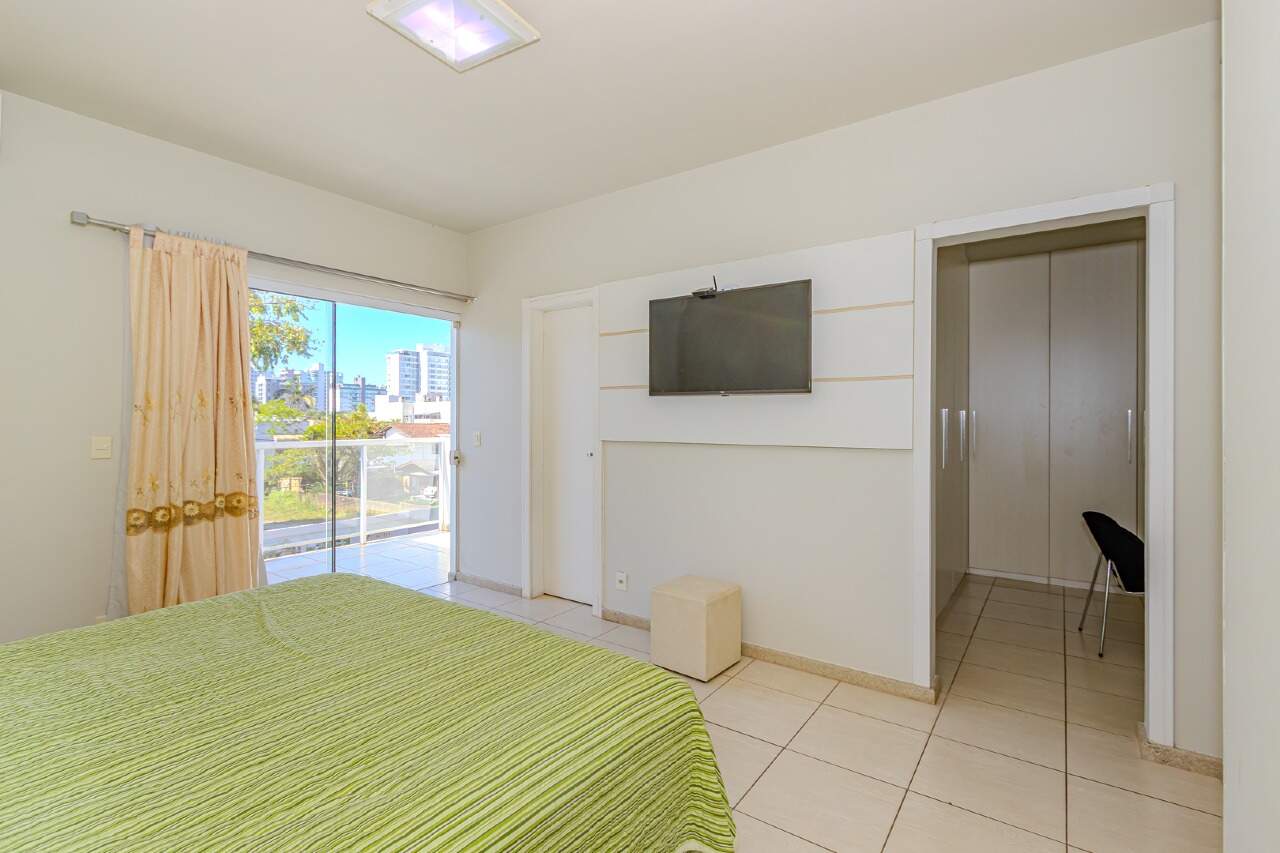Casas para aluguel no Praia dos Amores: 