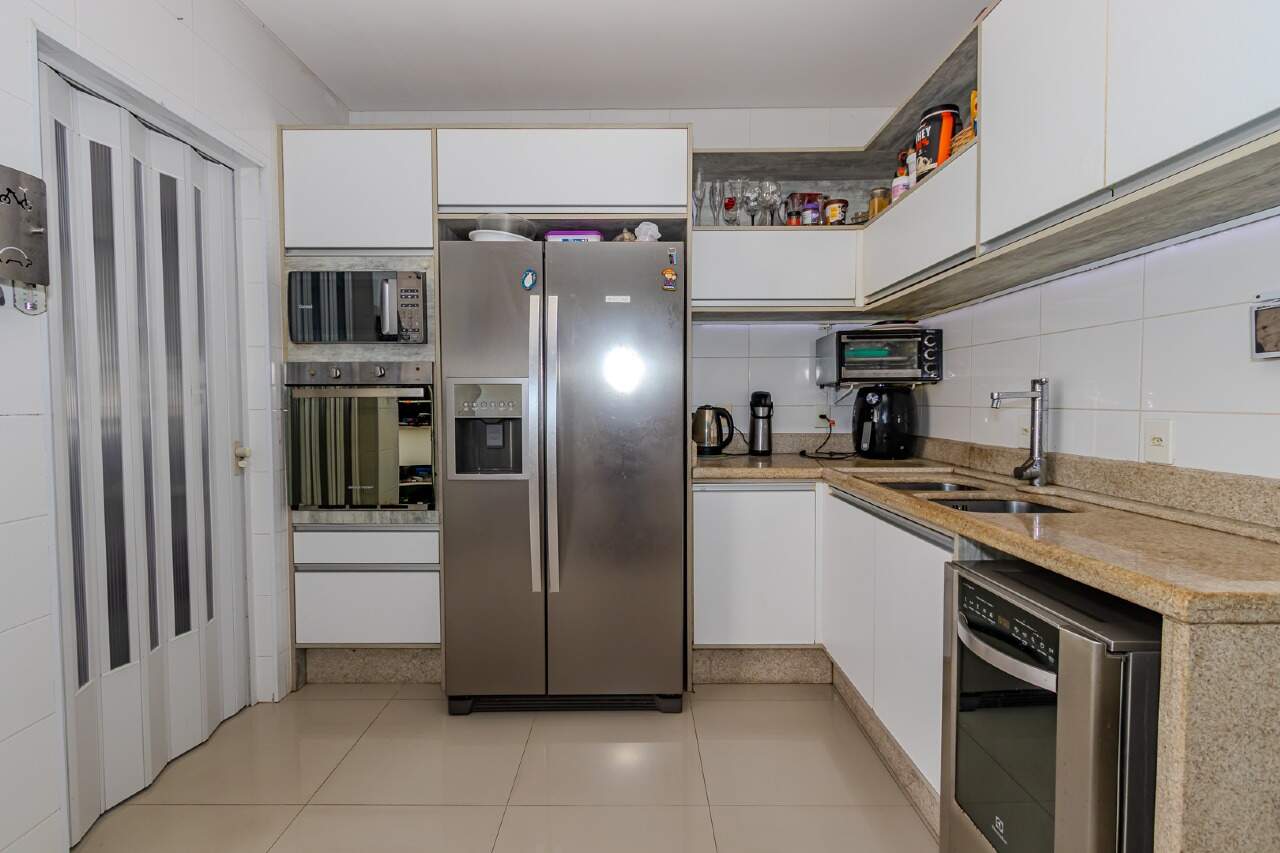 Casas para aluguel no Praia dos Amores: 