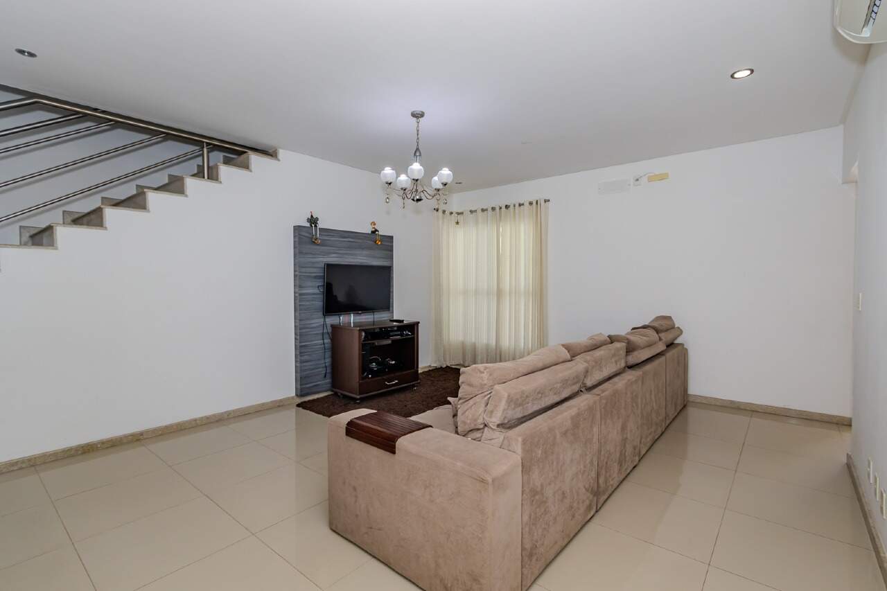 Casas para aluguel no Praia dos Amores: 