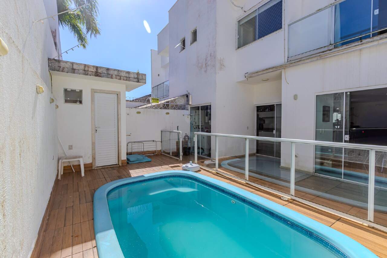 Casas para aluguel no Praia dos Amores: 