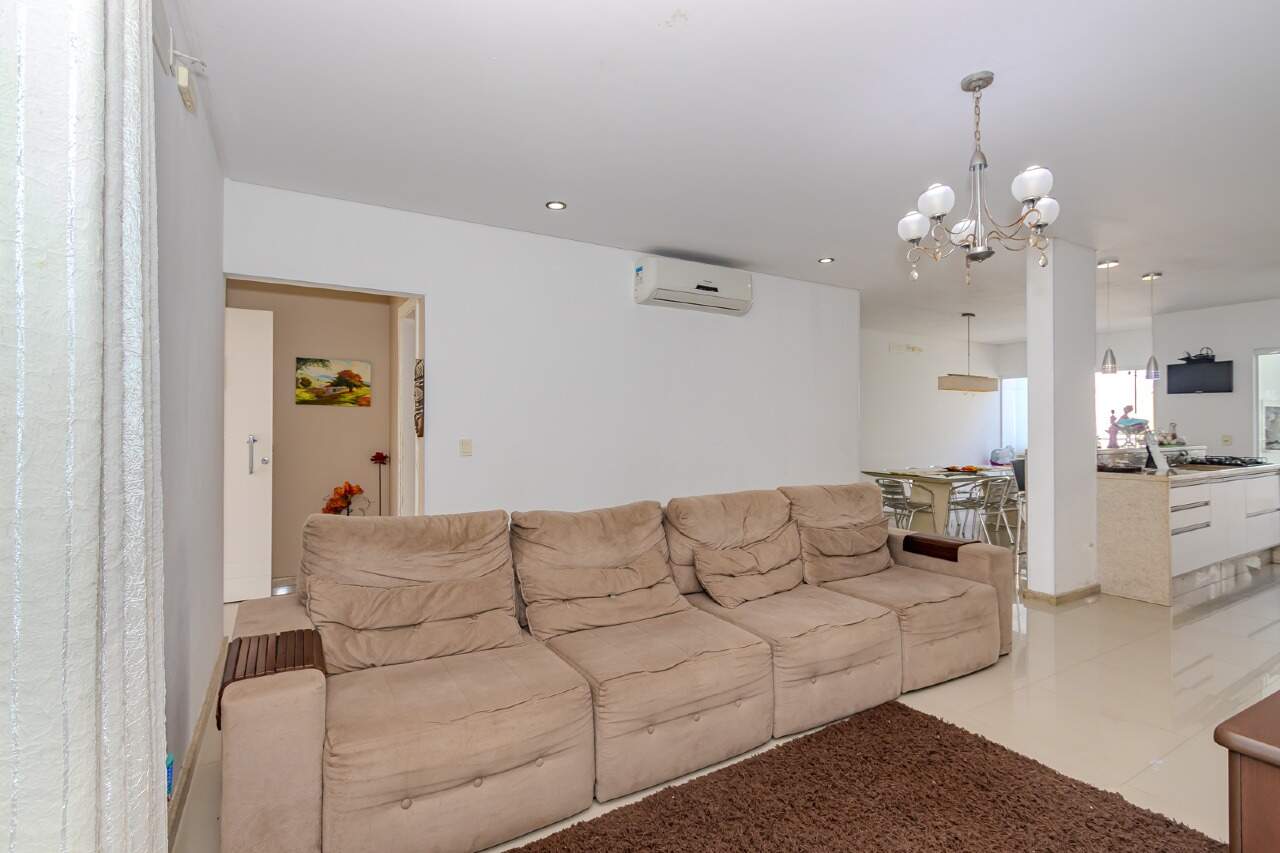 Casas para aluguel no Praia dos Amores: 