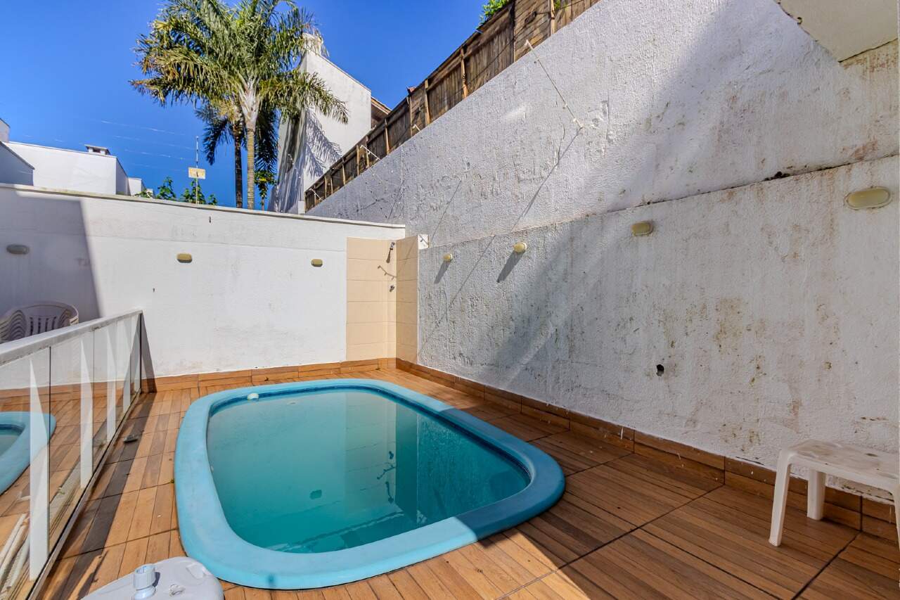 Casas para aluguel no Praia dos Amores: 