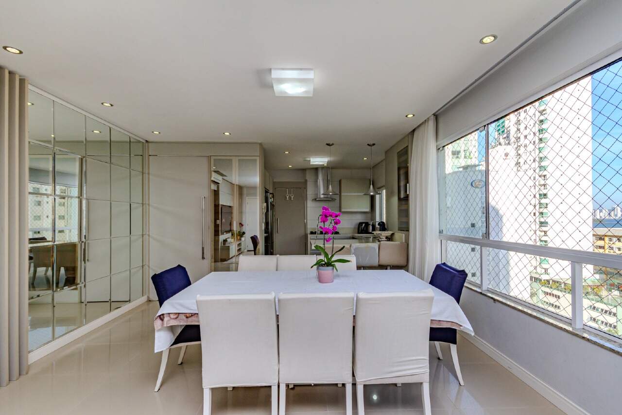 Apartamento à venda no Pioneiros: