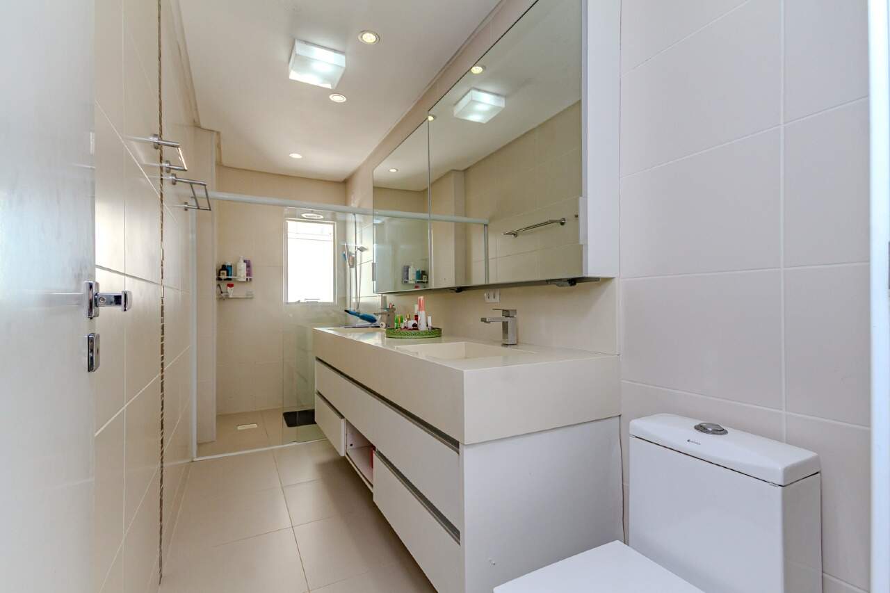 Apartamento à venda no Pioneiros: