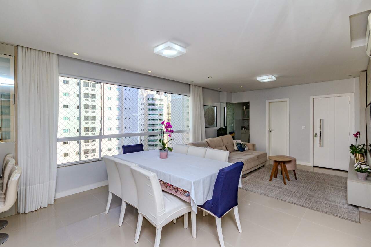 Apartamento à venda no Pioneiros: