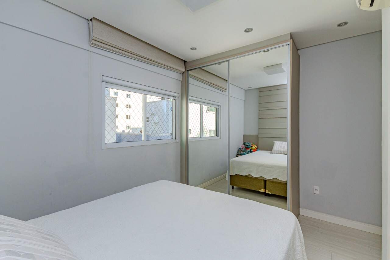 Apartamento à venda no Pioneiros:
