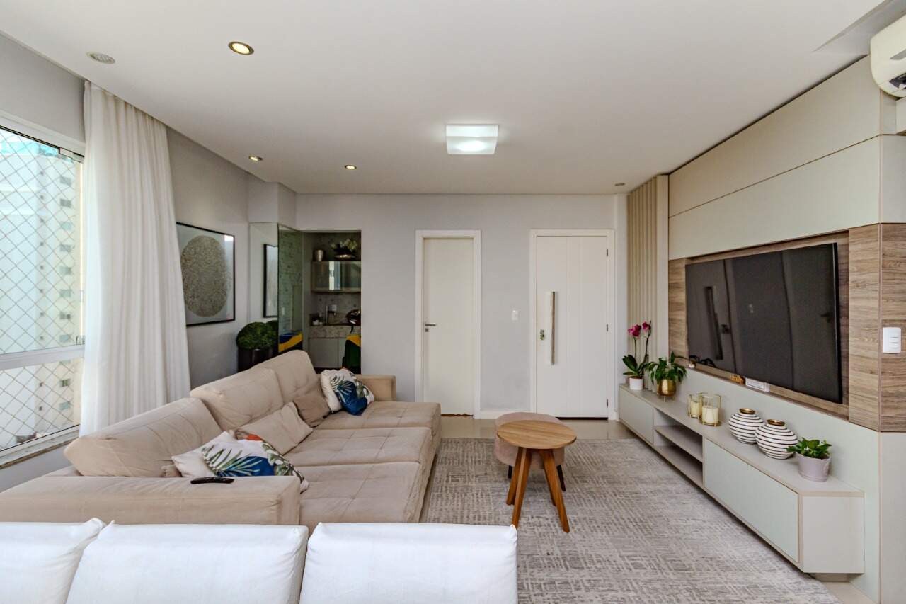 Apartamento à venda no Pioneiros: 