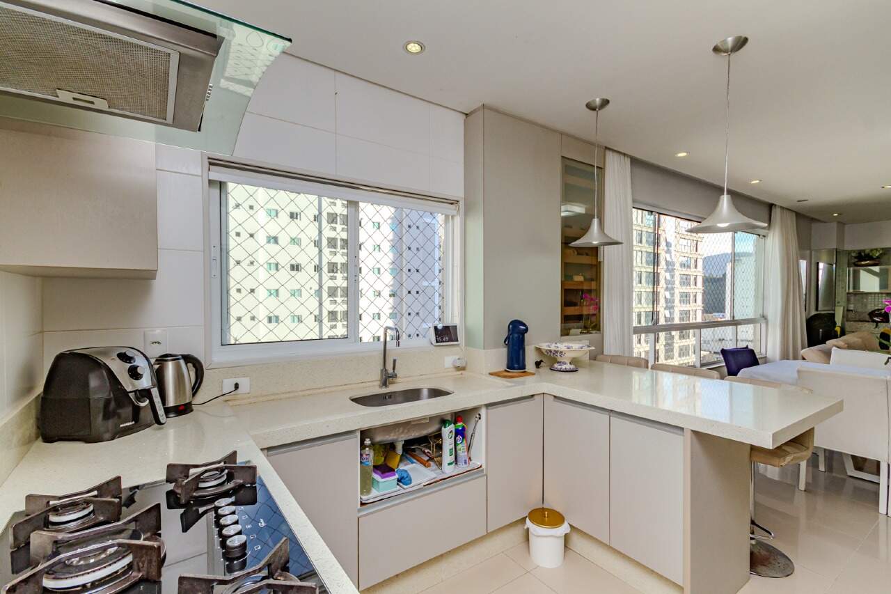 Apartamento à venda no Pioneiros: