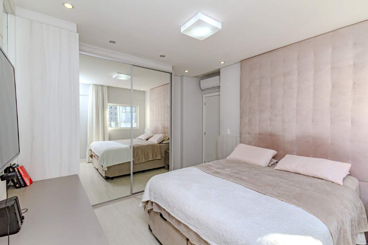 Apartamento à venda no Pioneiros: