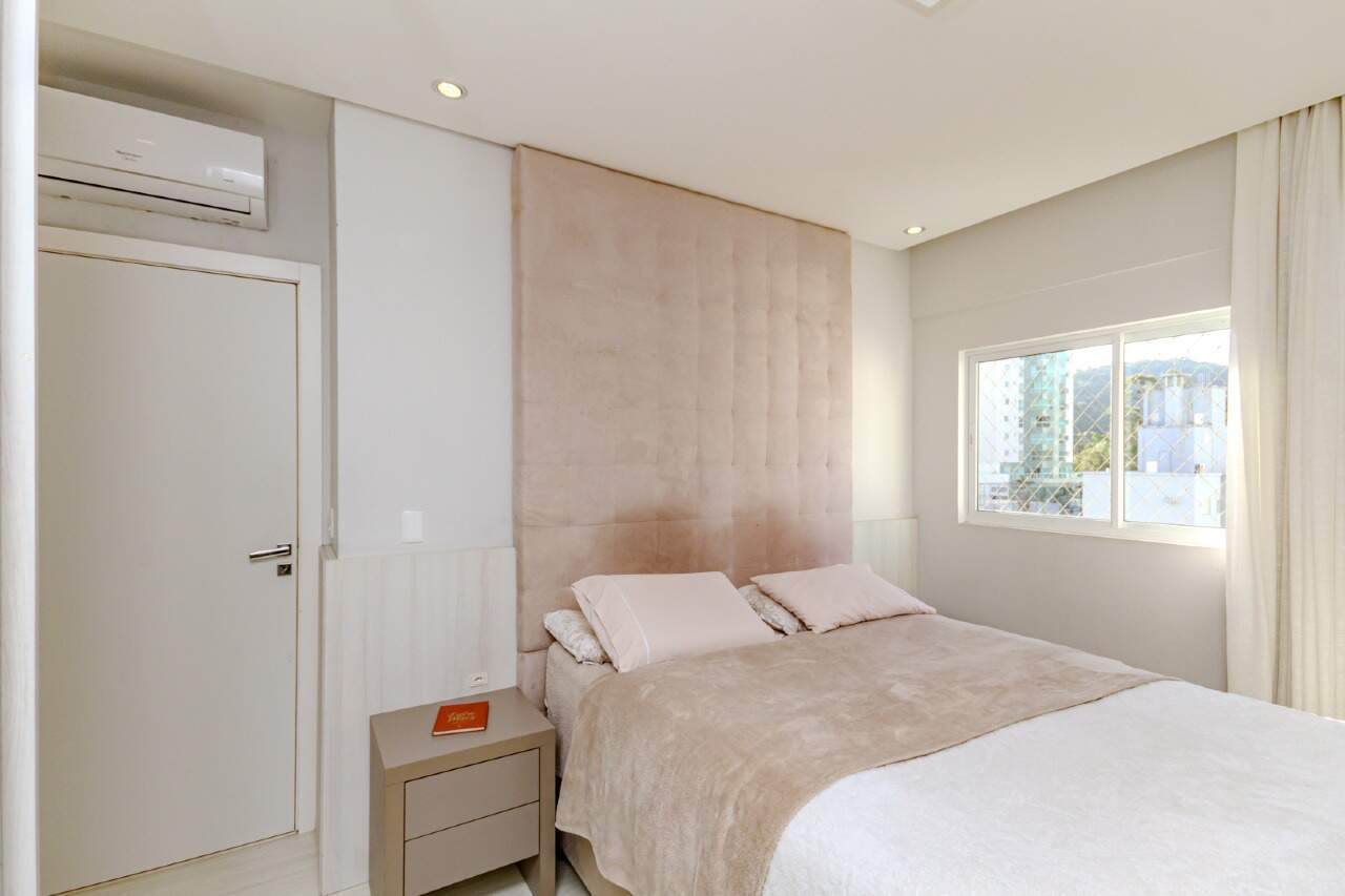Apartamento à venda no Pioneiros: