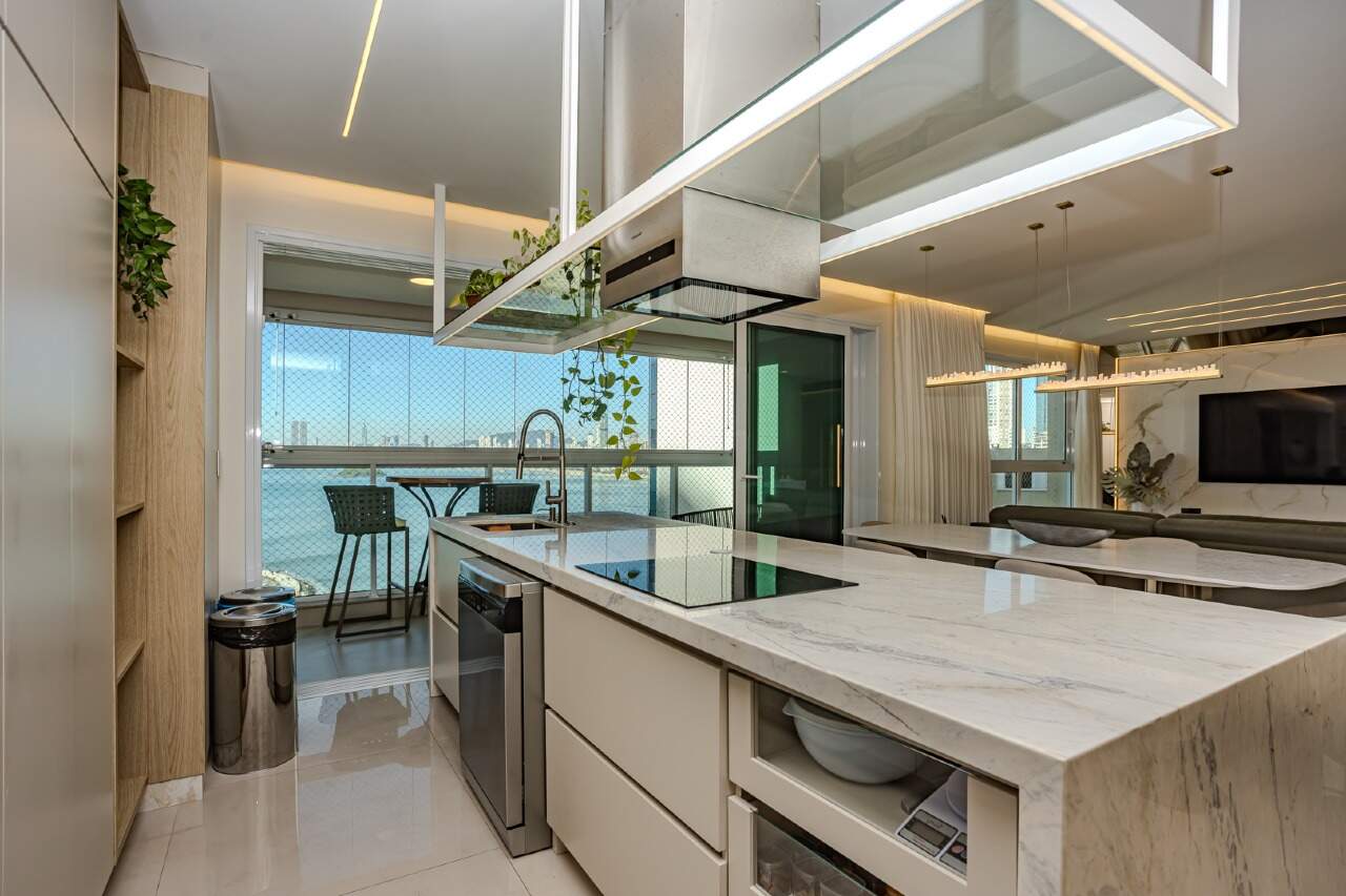 Apartamento à venda no Pioneiros: 