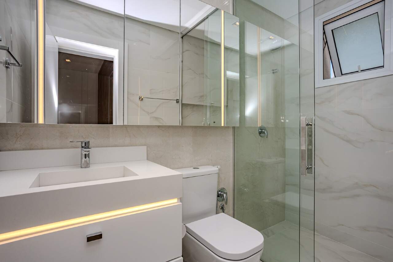 Apartamento à venda no Pioneiros: 