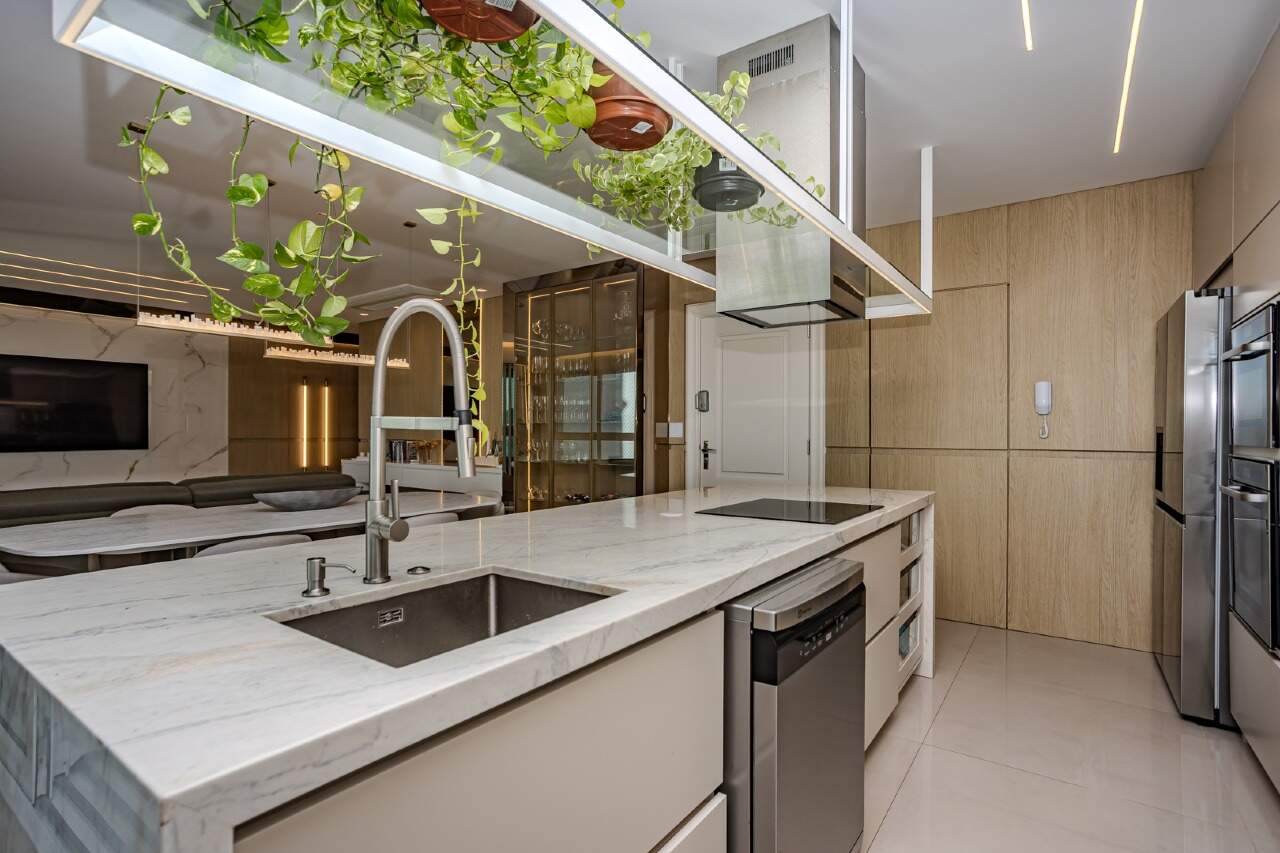 Apartamento à venda no Pioneiros: 