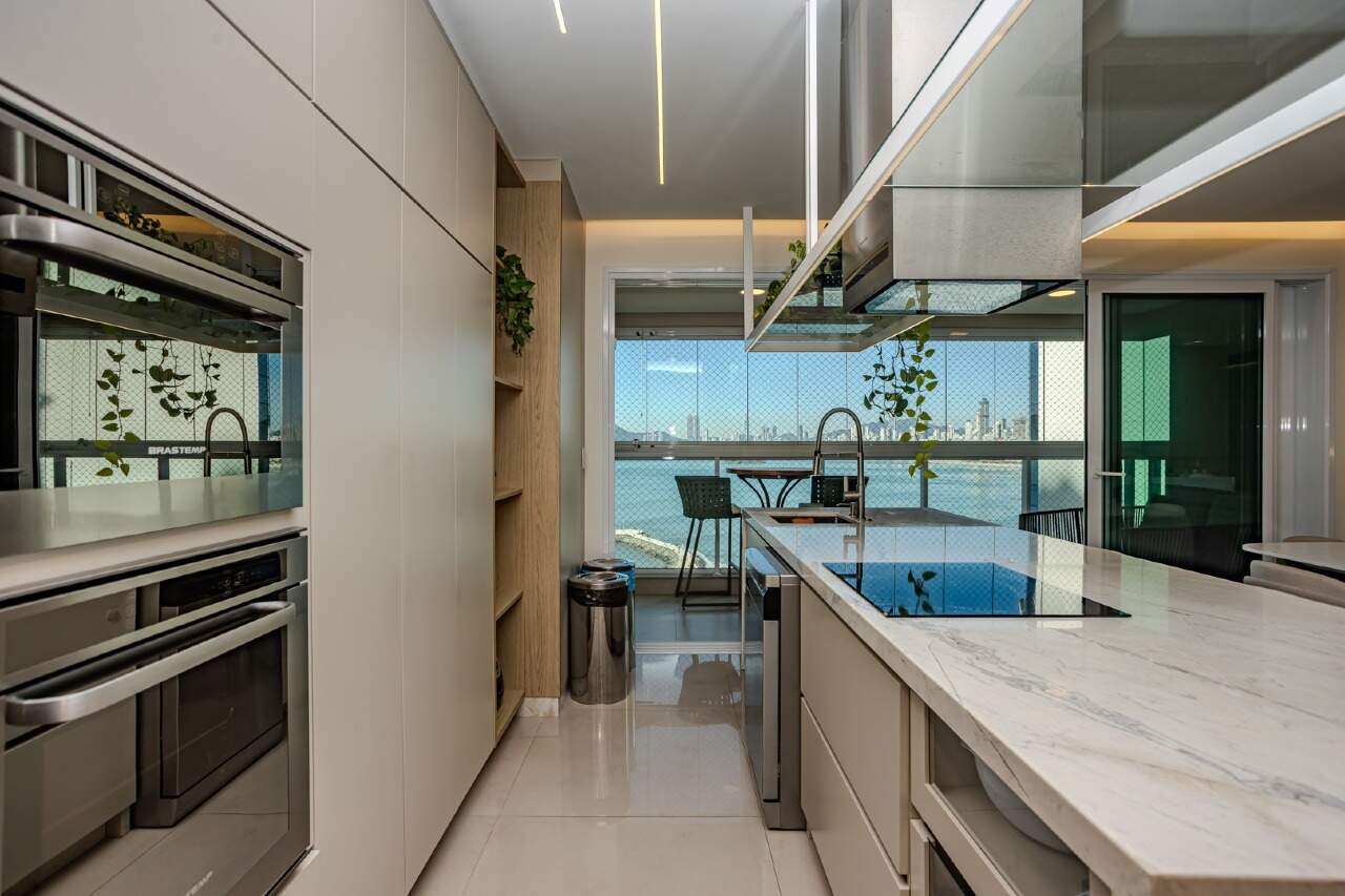 Apartamento à venda no Pioneiros: 