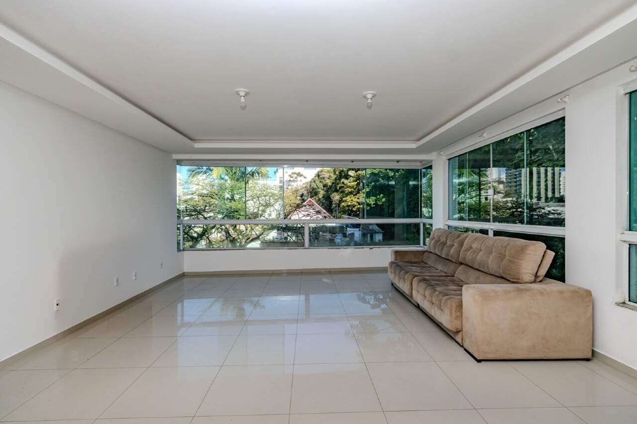 Apartamento à venda no Ariribá: 
