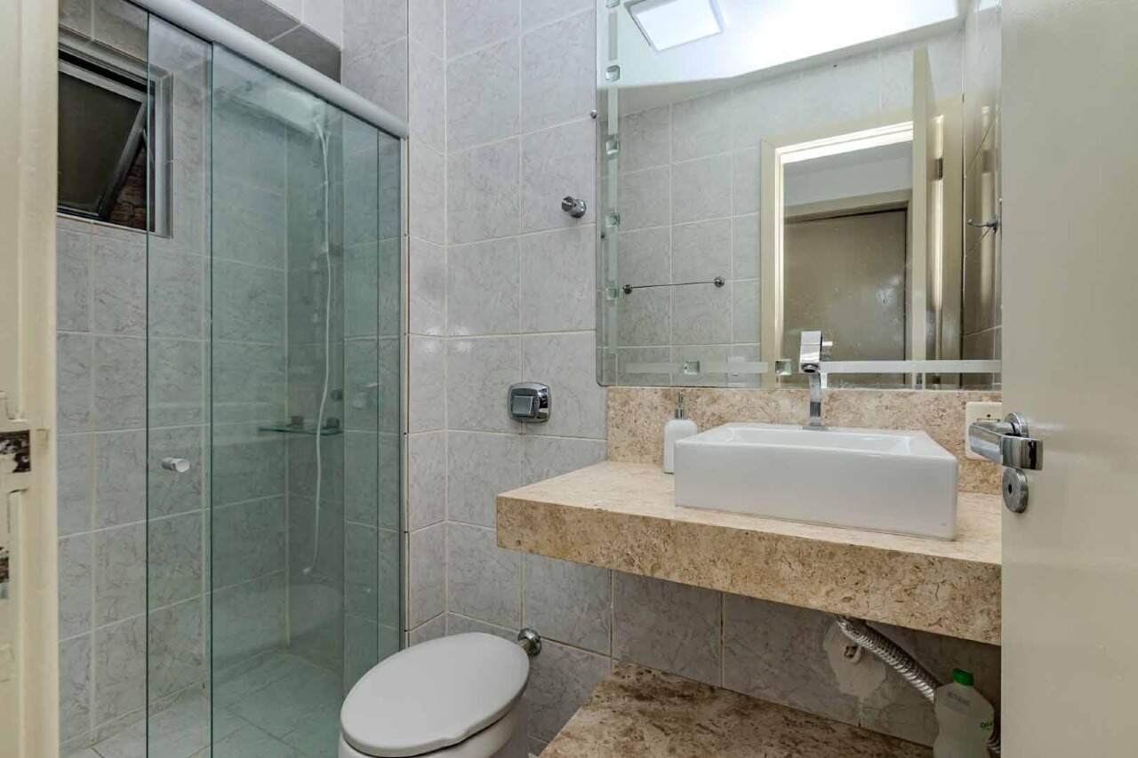 Apartamento à venda no Pioneiros: 